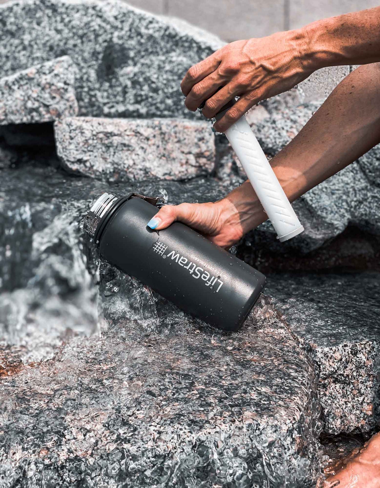 Lifestraw Go Stainless Steel 700ml Filter Water Bottle (Various Colours) - Longshot Tactical