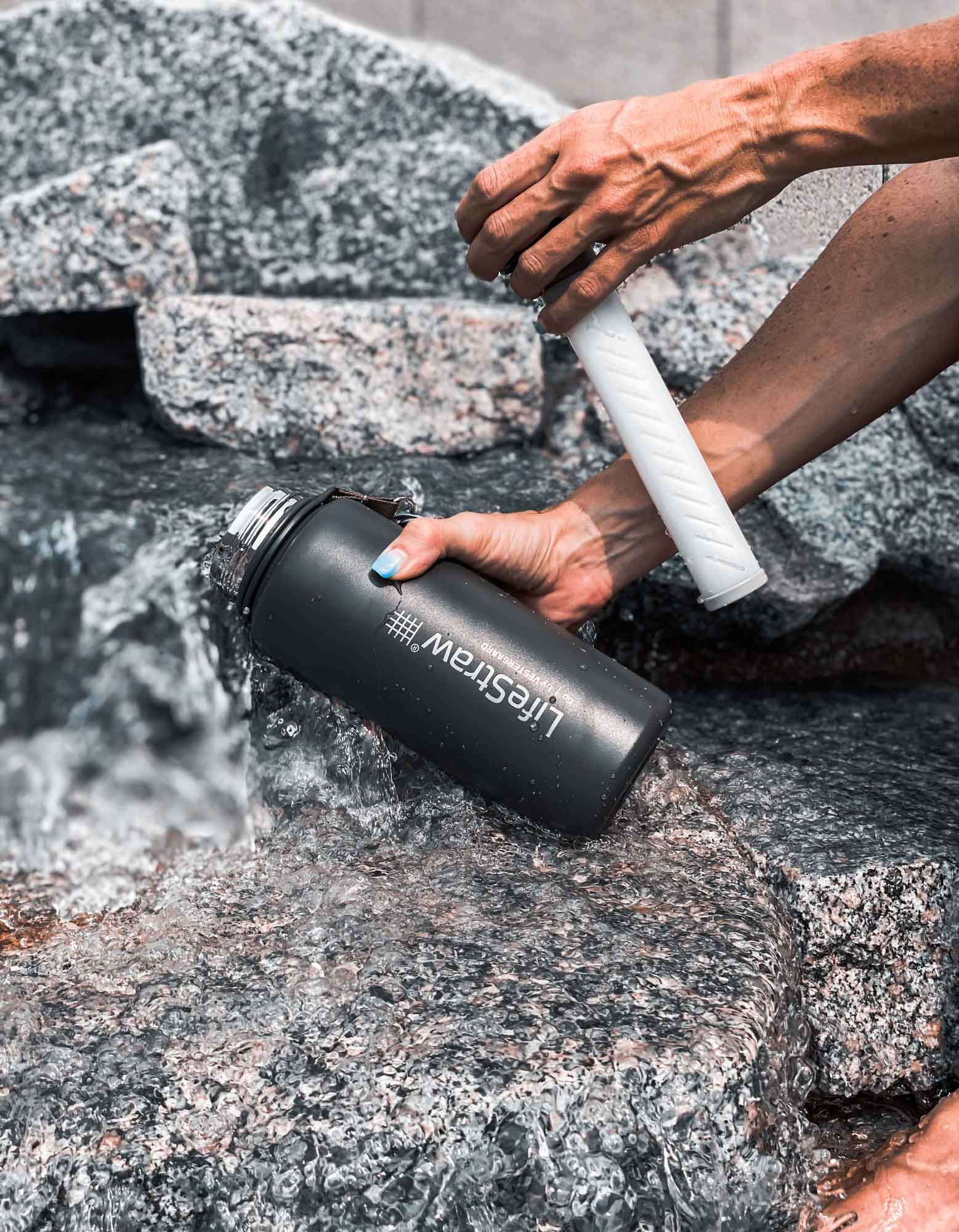 Lifestraw Go Stainless Steel 700ml Filter Water Bottle (Various Colours) - Longshot Tactical